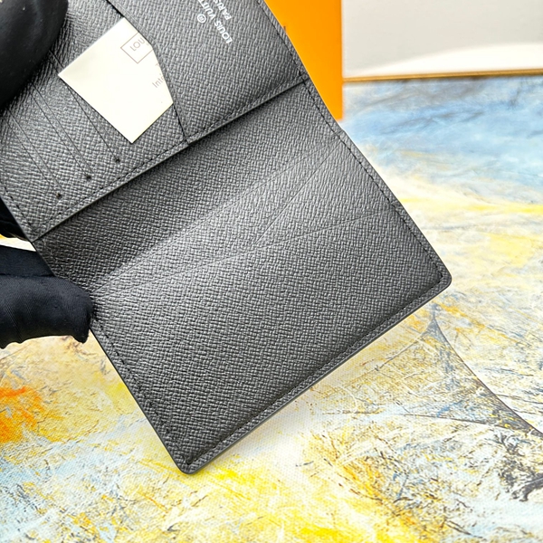 LVコピーウォレット全体デザイン